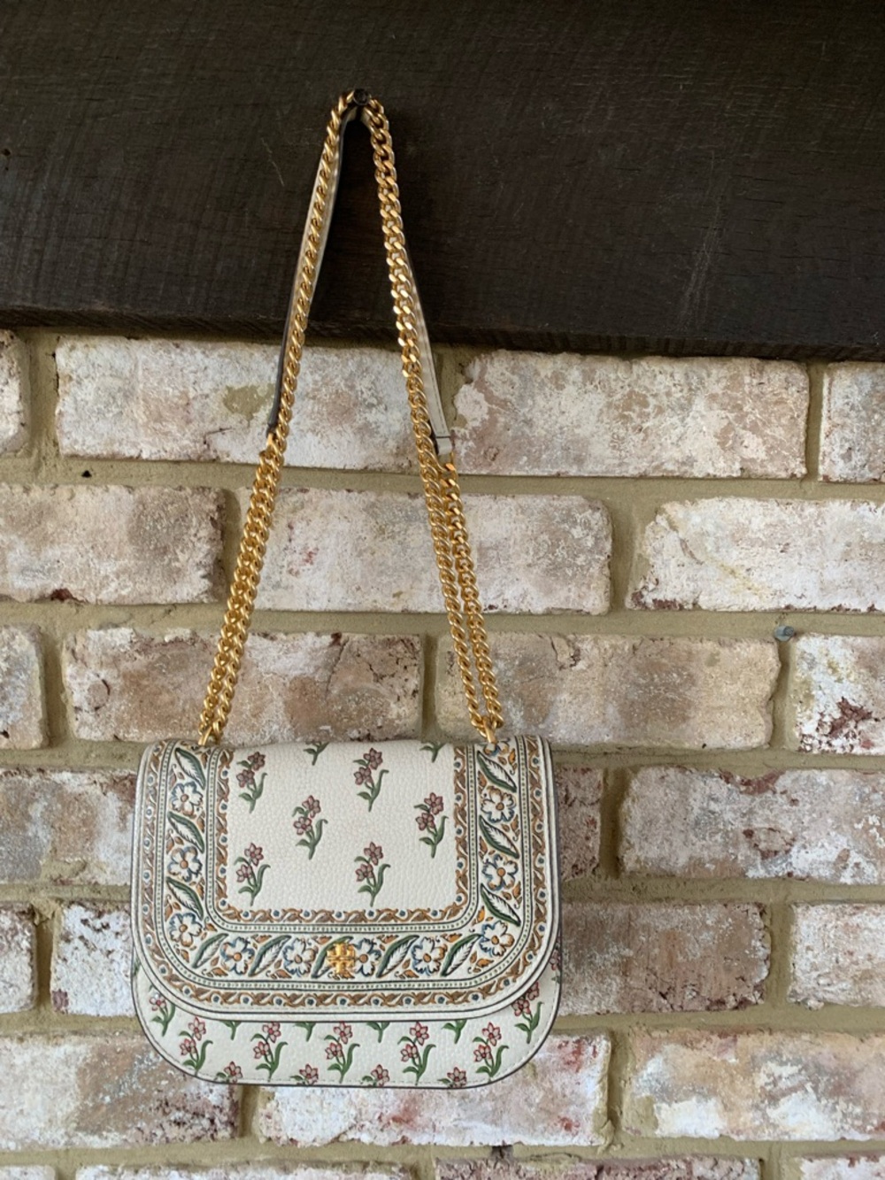 Tory Burch Cream Floral Printed Leather Crossbody with Gold Chain - Picture 2 of 16